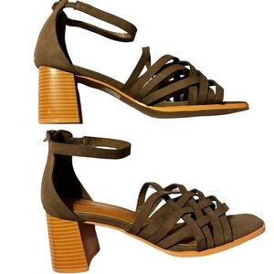 Maurices Sofie Block Heel Sandals size 9.5 M